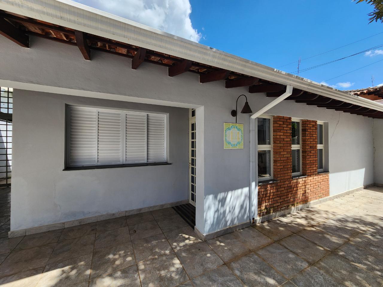 Casa Residencial - Centro