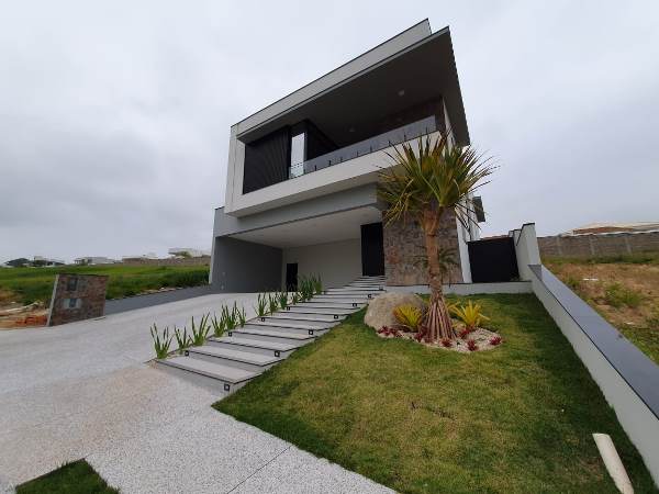 Casa Residencial - Condomínio Portal da Serra