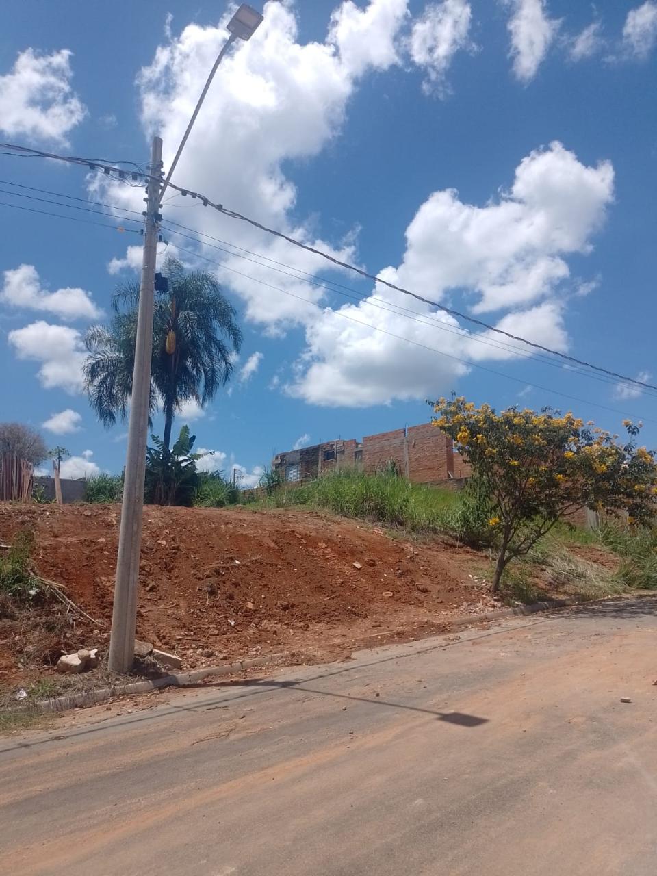 TV1400