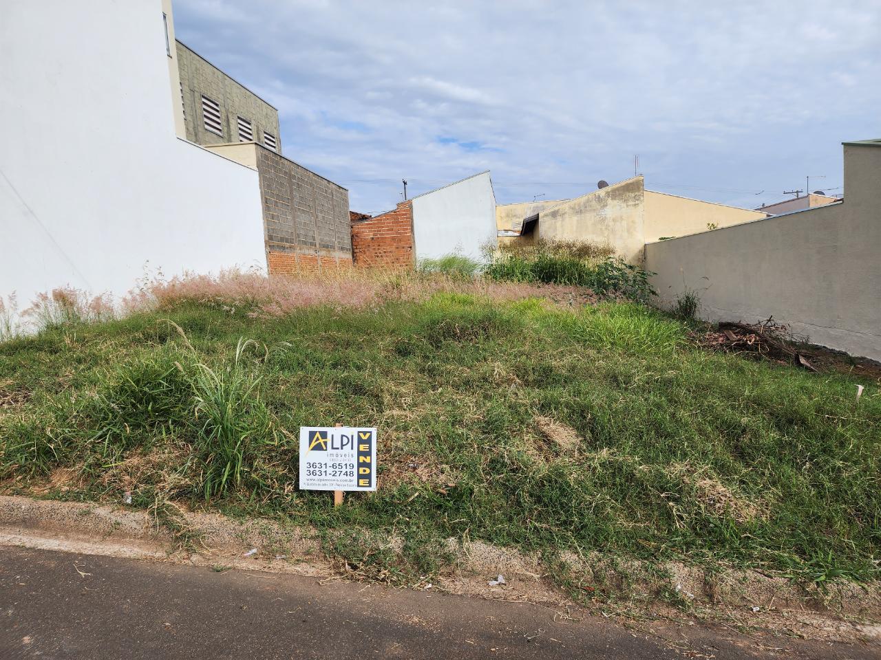 Terreno - Jardim dos Ipês