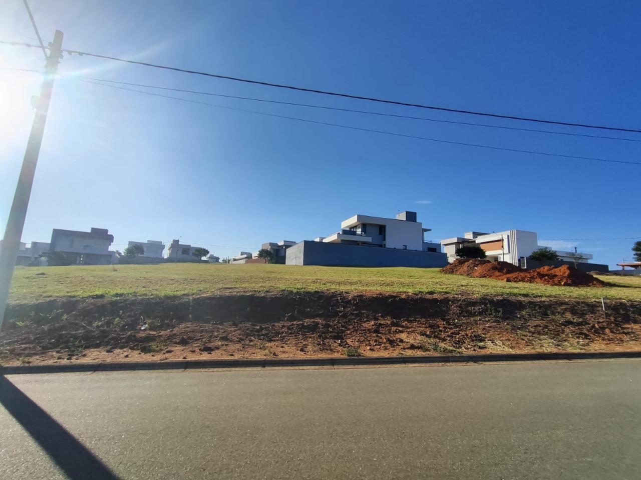 Terreno - Condomínio Macaubeiras