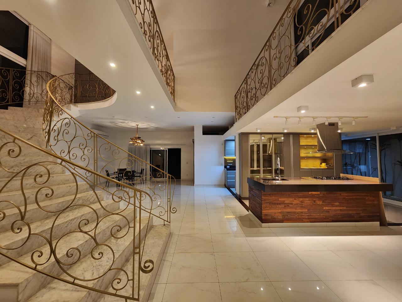 Casa Residencial - Condomínio Morro Azul II