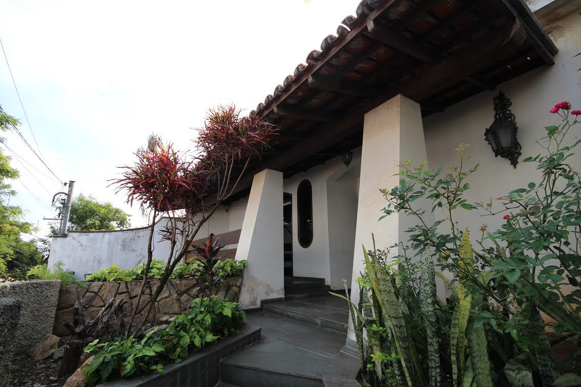 Casa Residencial - Centro